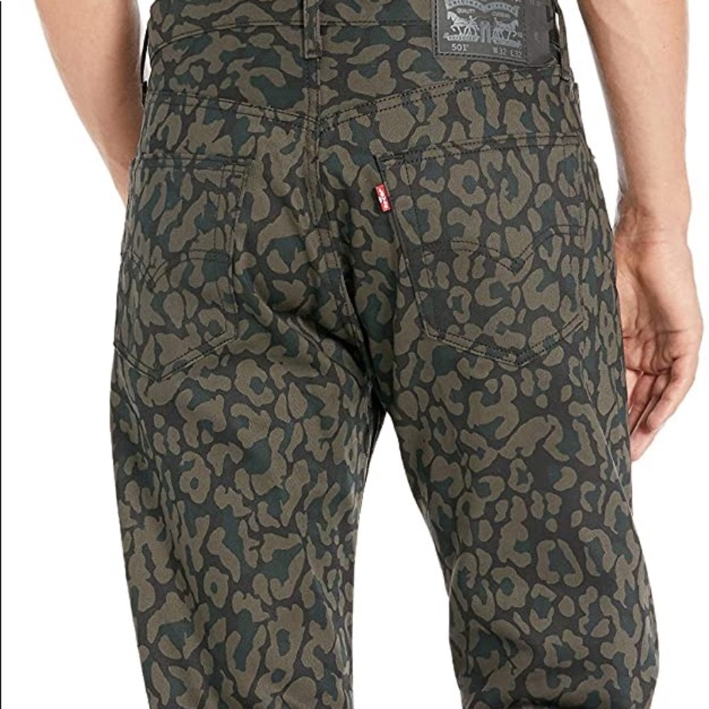 LEVI’S ORIGINAL Men’s CAMO 501 JEANS NWT. - Picture 4 of 15